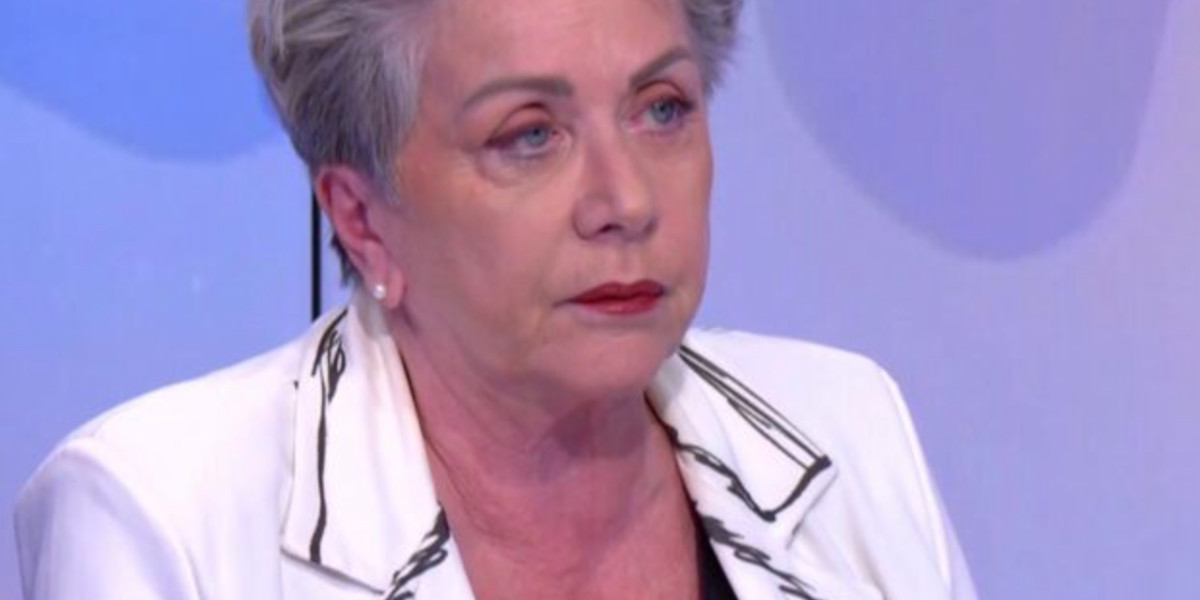 Catherine Laborde : Prisonnière de sa maladie, elle « ne peut plus vivre seule »