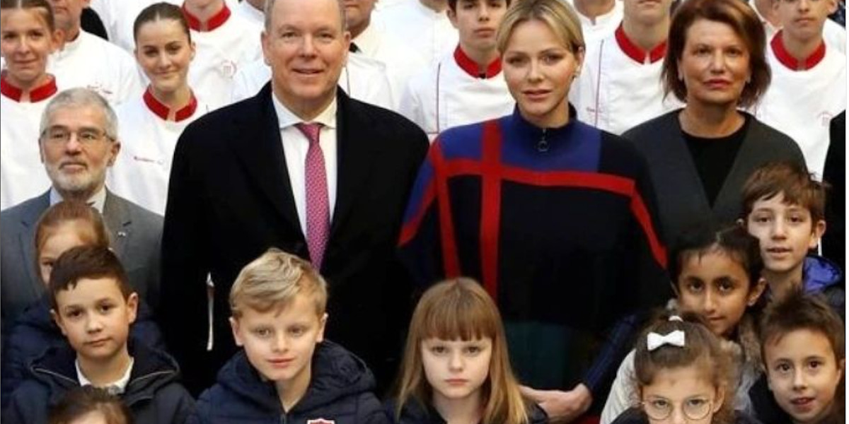 Charlène et Albert de Monaco en mode gourmand : avec leurs jumeaux pour le lancement de la semaine du goût (photo)