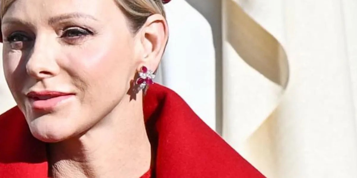 Charlène de Monaco et ses jumeaux : complicité émouvante à la Fête nationale, ce geste classe au balcon