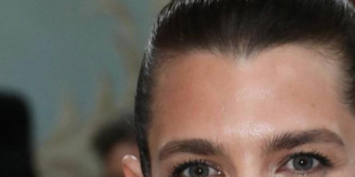 Charlotte Casiraghi brille de mille feux, elle éclipse les spéculations de Meghan Markle au Met Gala (photo)