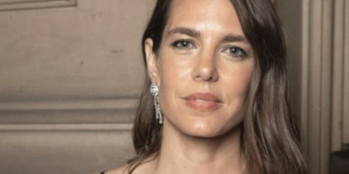 Charlotte Casiraghi inquiète pour Carole Bouquet victime d'un malaise 
