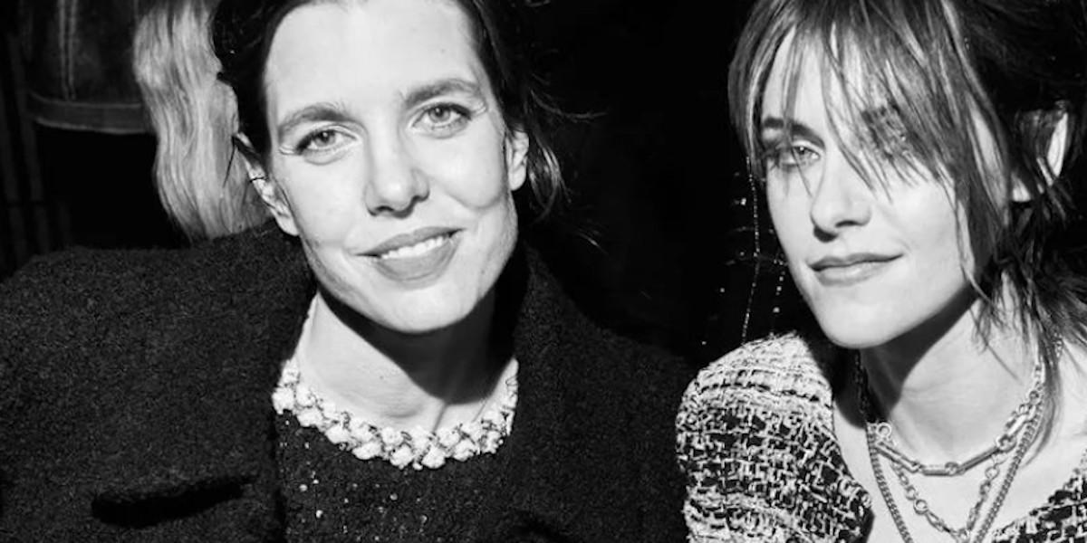 Charlotte Casiraghi trop maigre ? Cette apparition avec Kristen Stewart au défilé Chanel qui interroge 