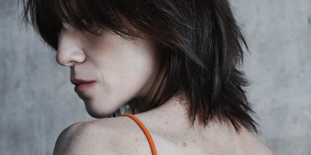 « Un dermato vite », la particularité physique de Charlotte Gainsbourg suscite des réactions alarmantes 