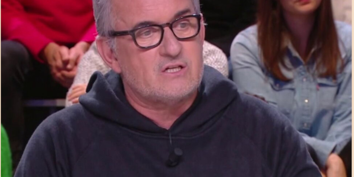 Christophe Dechavanne descendu en flammes par son ex, il contre-attaque 