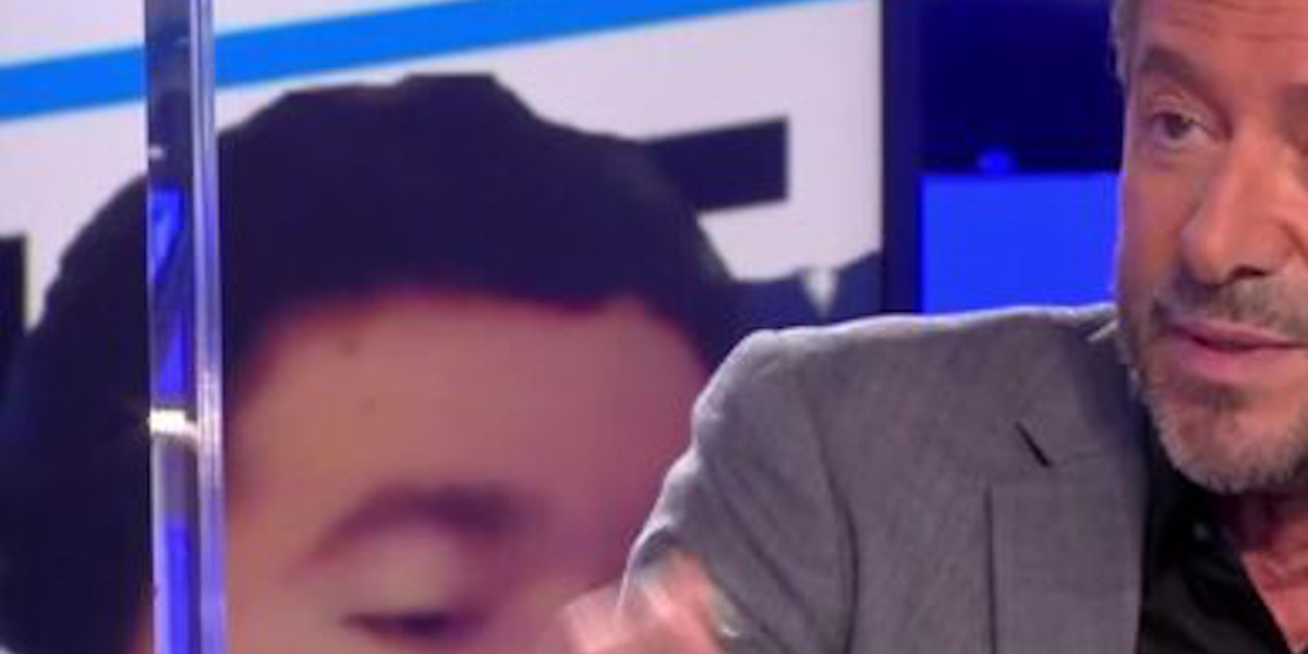 Claire Chazal réjouie par Bernard Montiel, l'animateur en renfort pour PPDA accablé