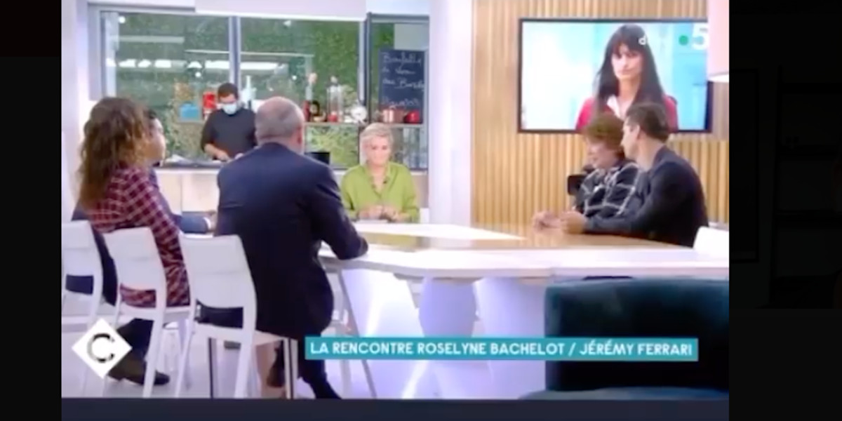 Clara Luciani, attaque gratuite de Roselyne Bachelot - David Hallyday en renfort