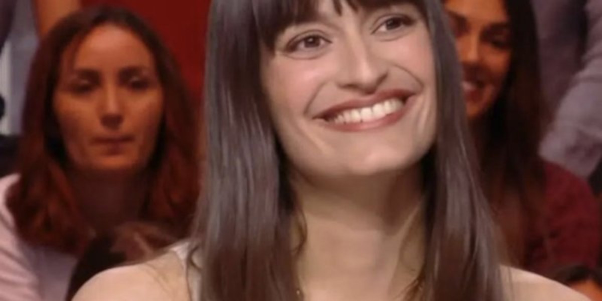 Clara Luciani séparée d'Alex Kapranos, mais comblée par son adorable bébé