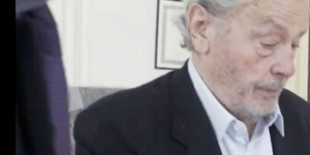 Si Douchy est vendu, où reposera Alain Delon ?