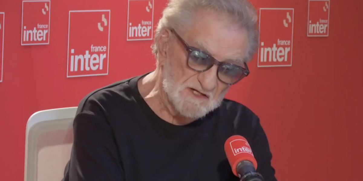 Eddy Mitchell parle de sa place au cimetière : une vue « face à la mer »