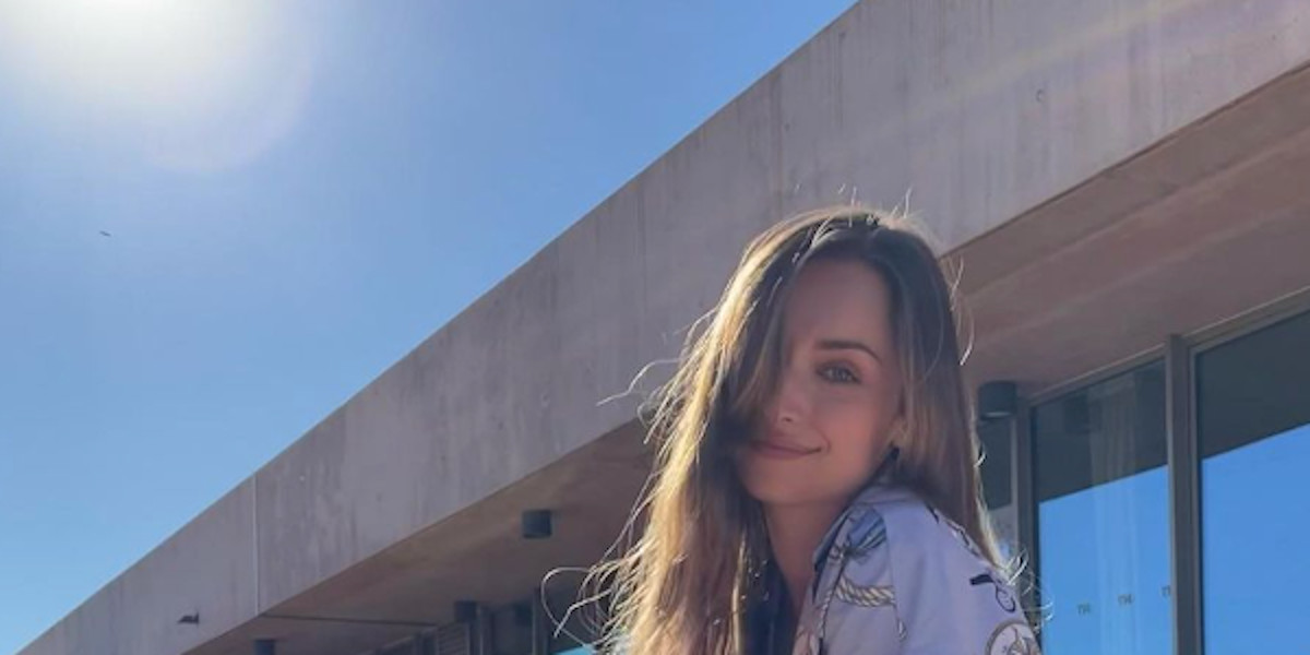 Emma Smet brise Kylian Mbappé, elle officialise avec son acteur (photo)