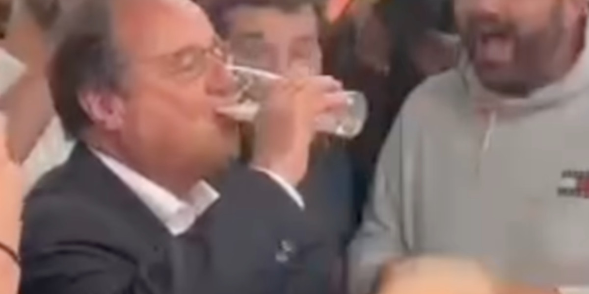 François Hollande en campagne électorale, sa bière cul sec fait jaser (vidéo)