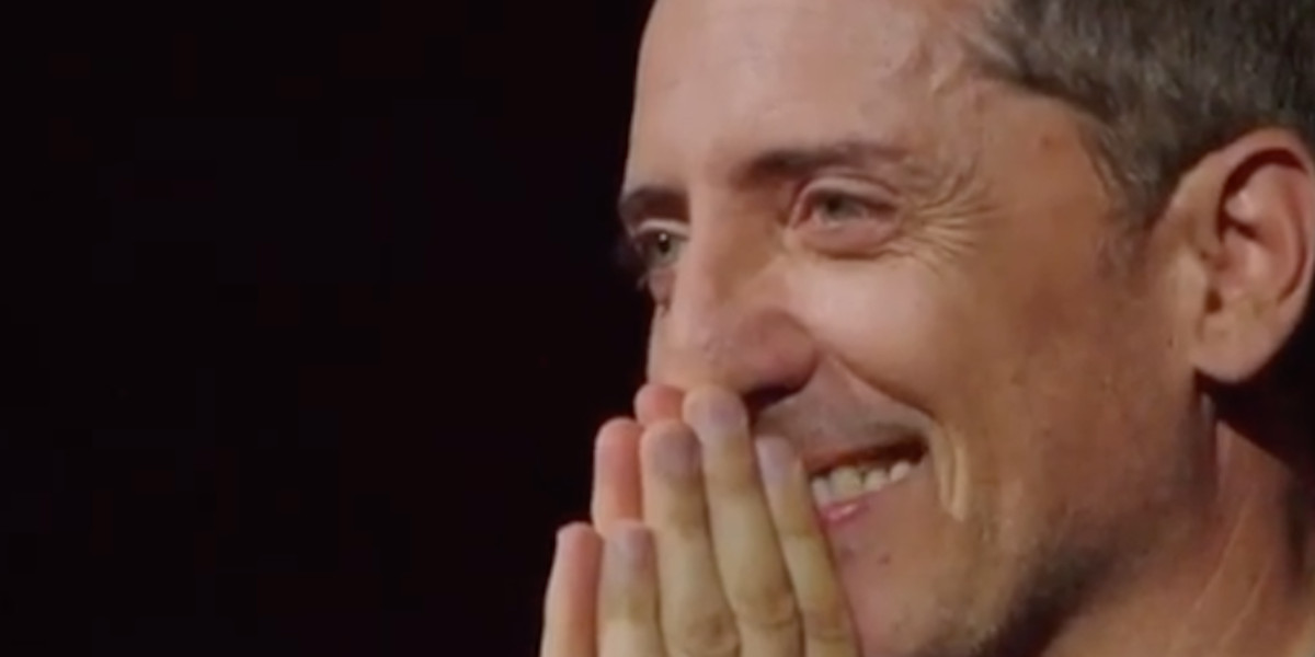 Gad Elmaleh, surpris chez Nikos Aliagas, grosse émotion sur TF1