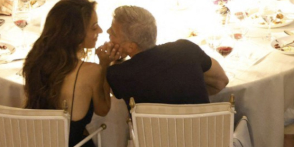 George et Amal Clooney : toujours aussi amoureux au bord du lac de Côme