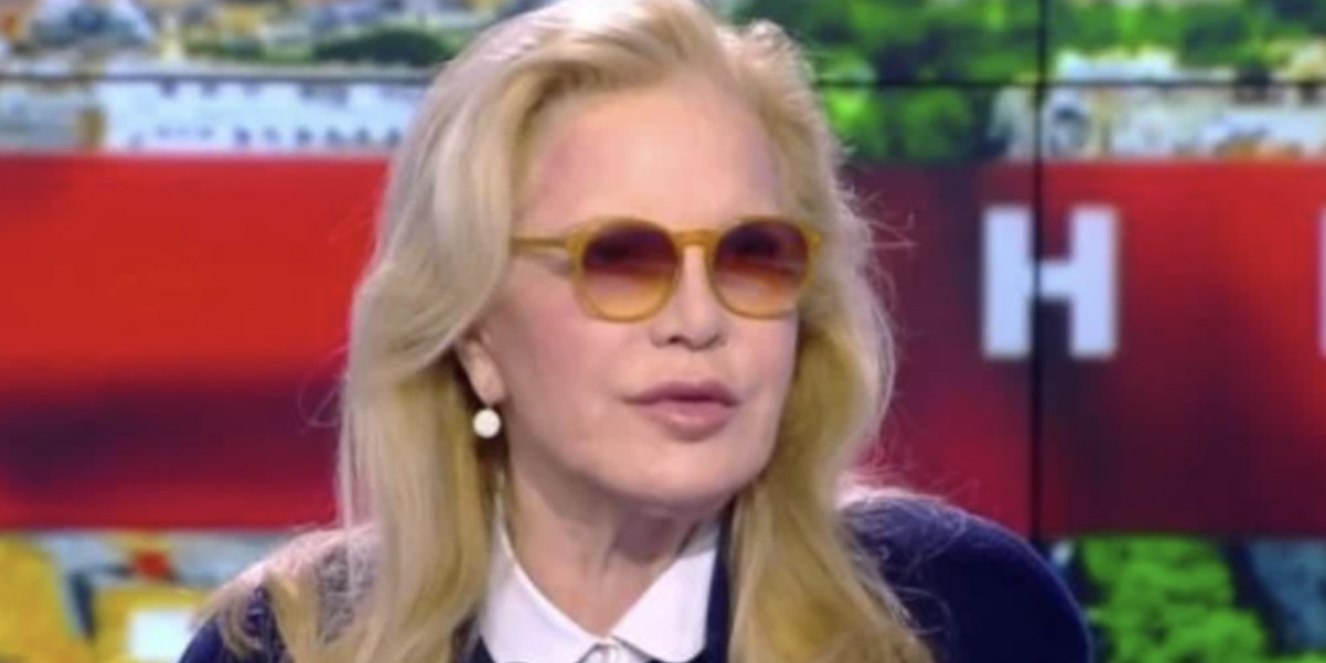 Ilona Smet enceinte de jumeaux ? : Sylvie Vartan lâche une info de taille face 
