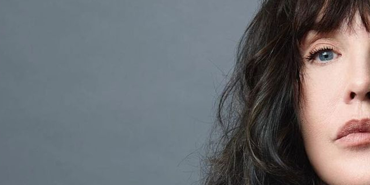 Isabelle Adjani, sonnée, coup de boule, cri de coeur partagé avec Brigitte Macron (photo)
