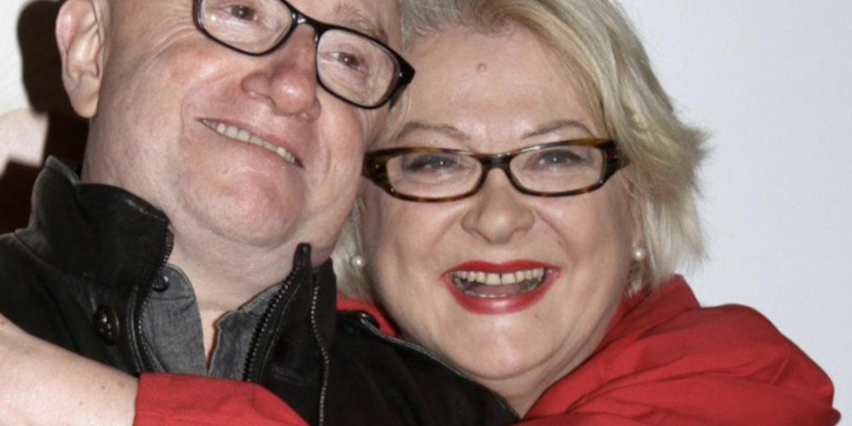 Josiane Balasko pleure la disparition de son "frère" Michel Blanc
