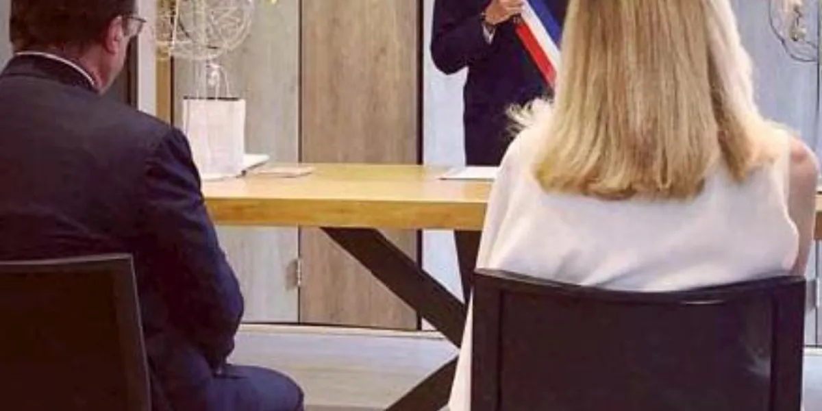 Julie Gayet fraichement mariée - scud envoyé à Valérie Trierweiler