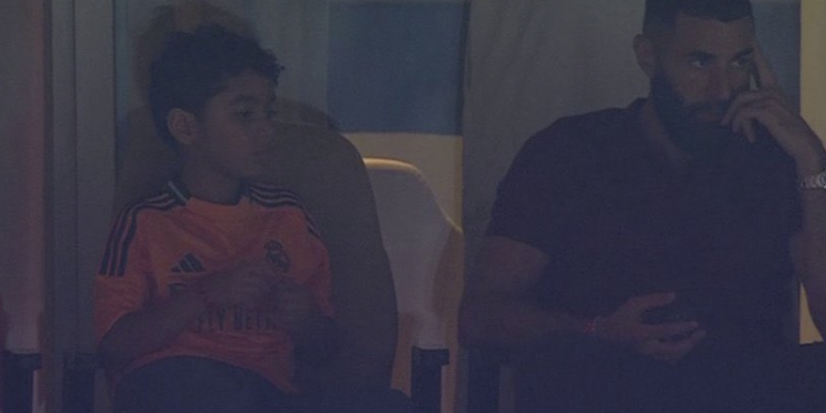 Karim Benzema : une apparition remarquée avec son fils Ibrahim à Jeddah