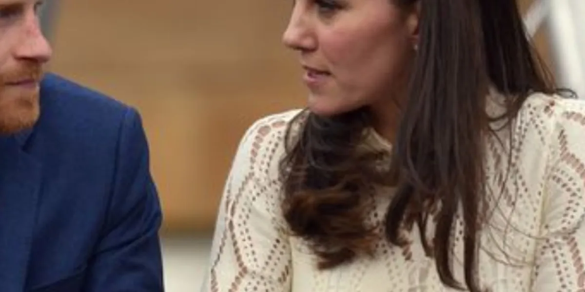 Kate Middleton, sarcasme offensant contre Harry, elle se déscolarise de Charles
