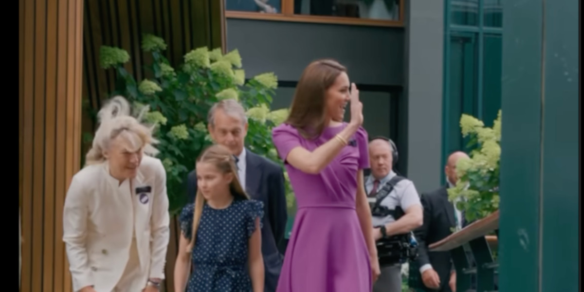 Kate Middleton resplendissante en Safiyaa à Wimbledon : un hommage discret à Meghan Markle ?