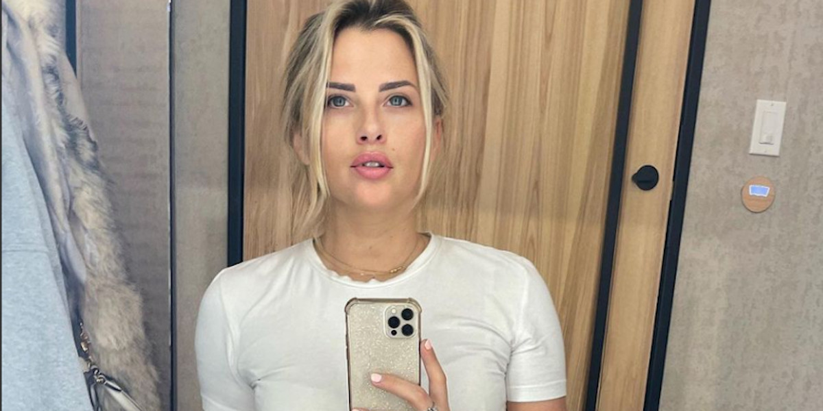 Kelly Vedovelli, Noël à New York, botox, son visage interpelle