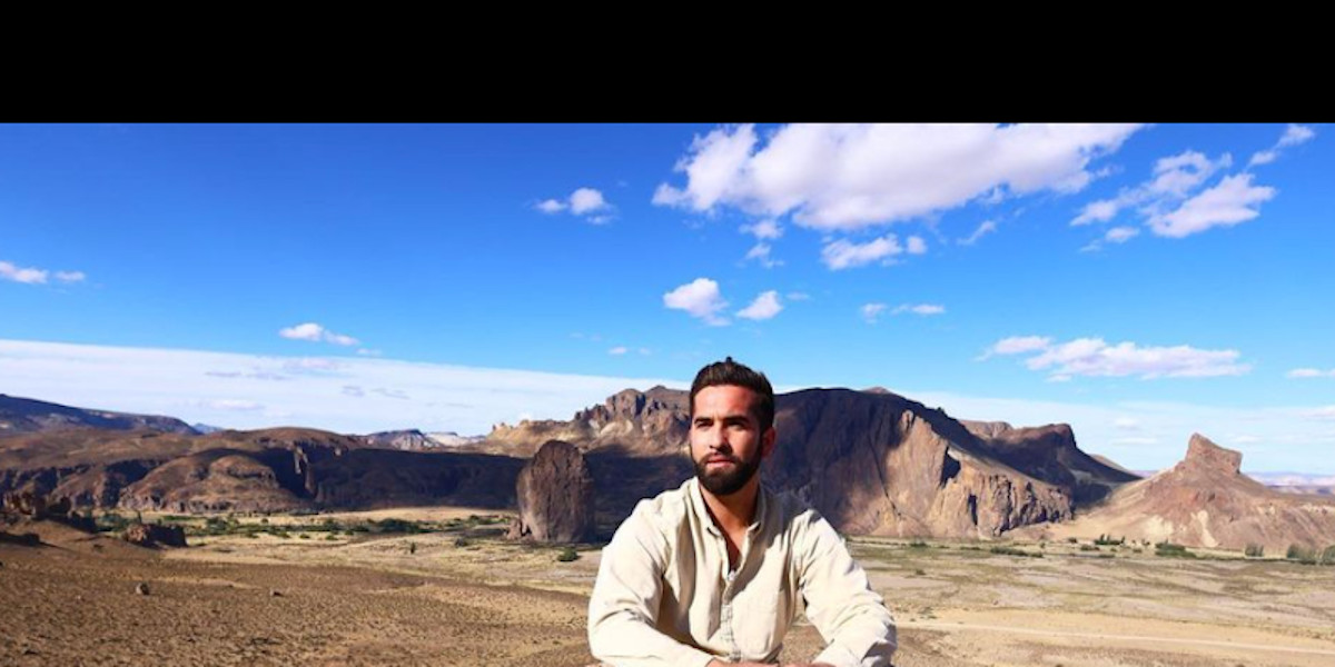 Kendji Girac s'évade à Saint-Tropez après un cambriolage : Retrouvailles ensoleillées avec Soraya (photo)