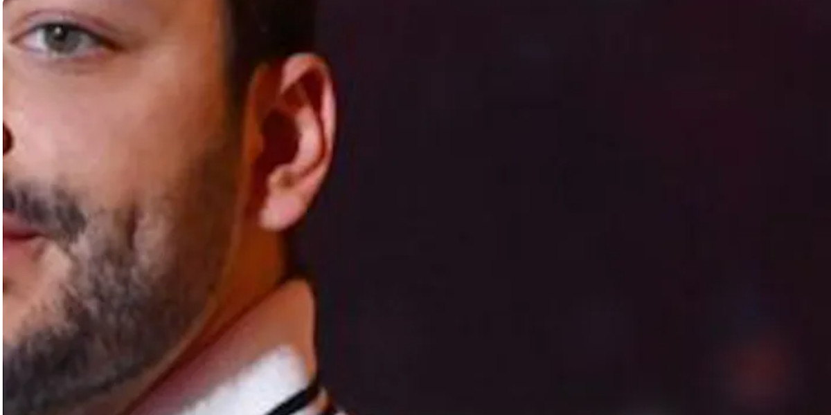 Kev Adams en couple avec Indira Ampiot, il clarifie la situation !