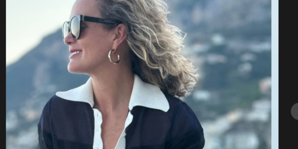 Laeticia Hallyday : Cap sur Capri après un séjour en famille au Cap d'Agde !