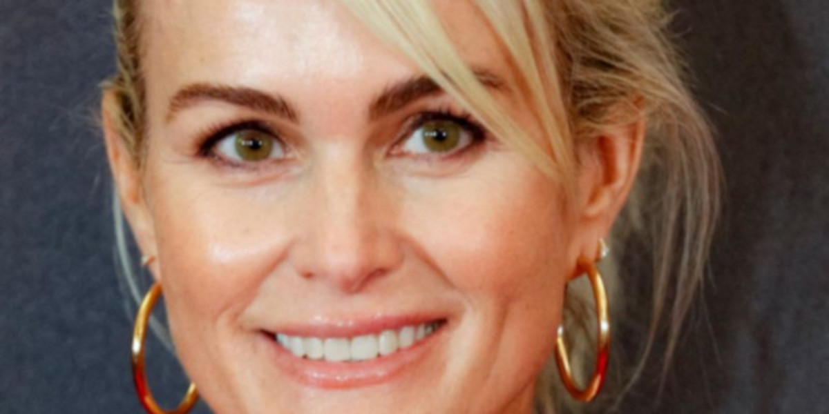 Laeticia Hallyday et Frédéric : une idylle perturbée par les affaires
