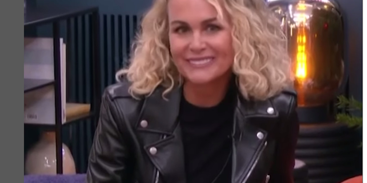 Laeticia Hallyday peine à vendre sa villa : stars du foot à la rescousse ? (vidéo)