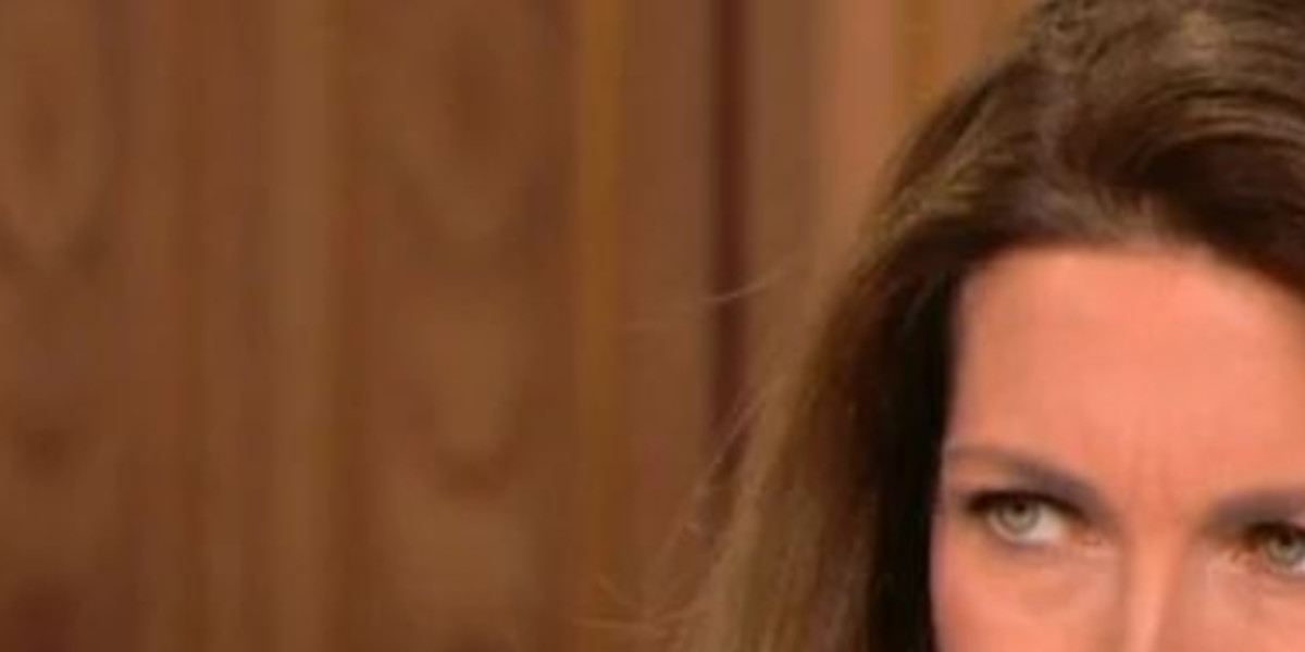 Laurent Delahousse « fâché » avec Anne-Sophie Lapix, une petite leçon de Anne-Claire Coudray