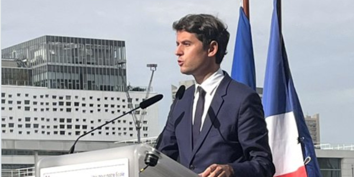 Les vacances secrètes de Gabriel Attal et Olivier Véran, un sujet évité chez Anne-Elisabeth Lemoine