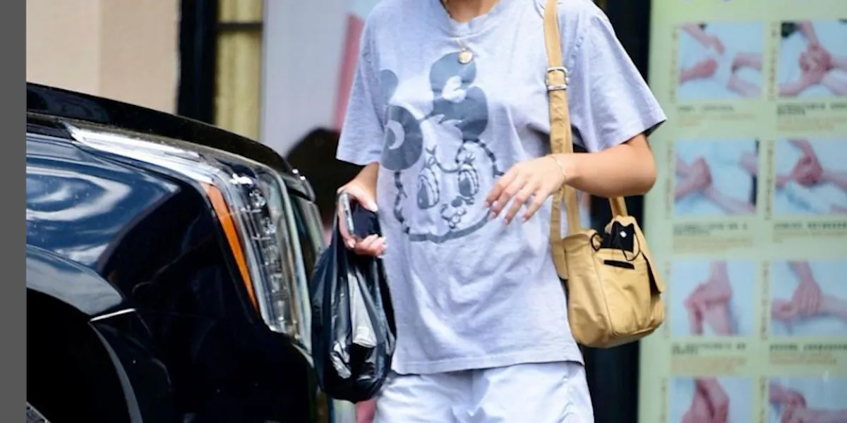 Lily-Rose Depp « sauvée » par Camille Cottin, une épreuve familiale surmontée