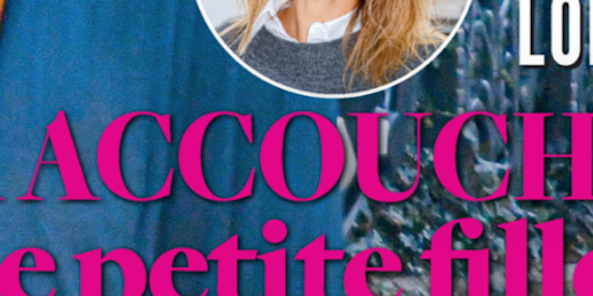 Lorie maman d'une petite Nina, C'est pas (si) compliqué, son étonnant clin d'oeil