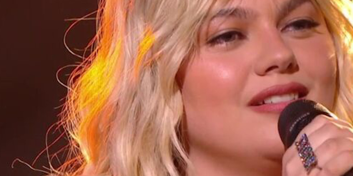 Louane émue aux larmes, bouleversante confidence sur Florian, le père de sa fille