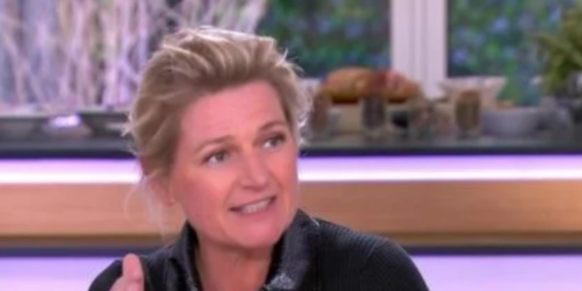 Malaise en direct pour Anne-Élisabeth Lemoine : Patrick Cohen prend le relais !
