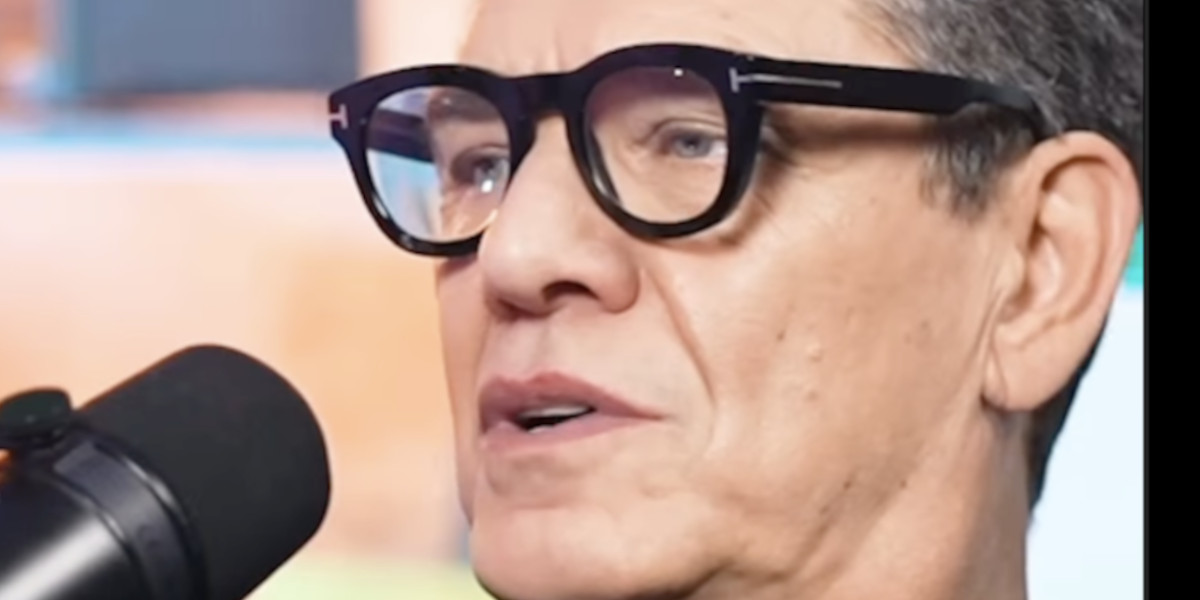  Marc Lavoine : Message touchant d'un fan sur sa relation avec Adriana Karembeu