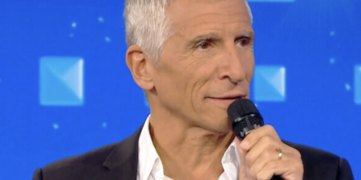Nagui coupe une chanson de Slimane : malaise dans « n'oubliez pas les paroles »