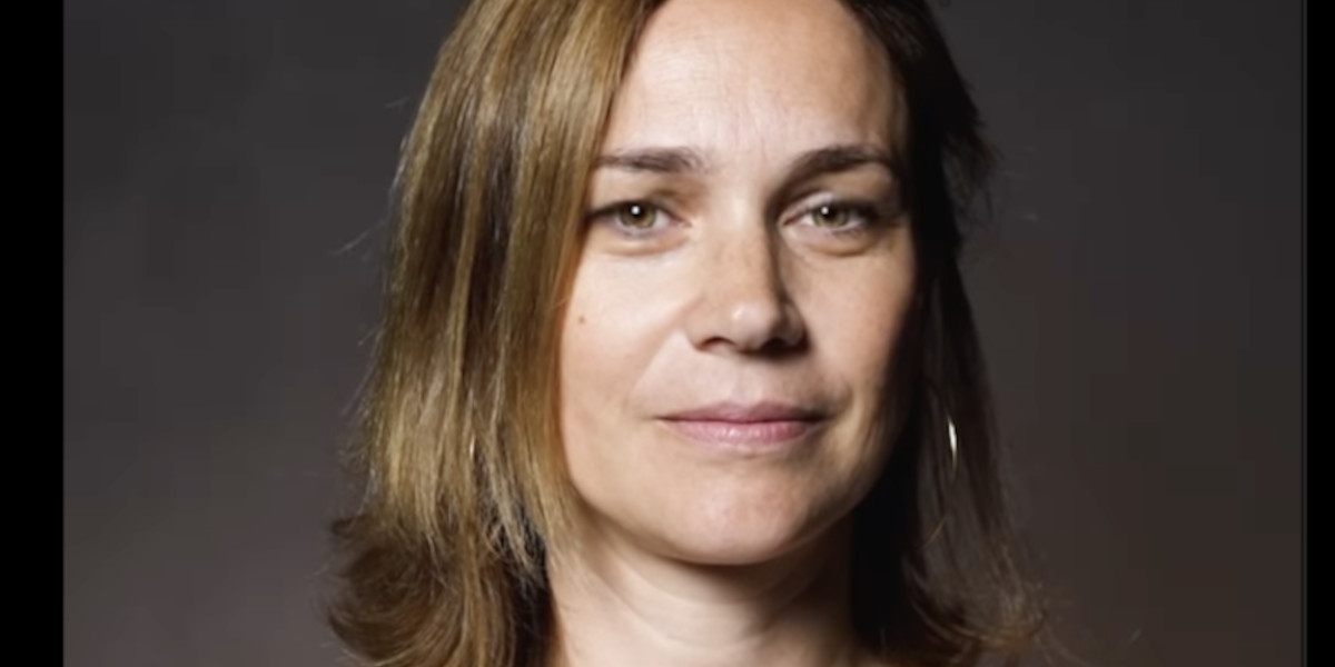 Nathalie Péchalat sans Jean Dujardin, mais avec ses filles au Parc Astérix !