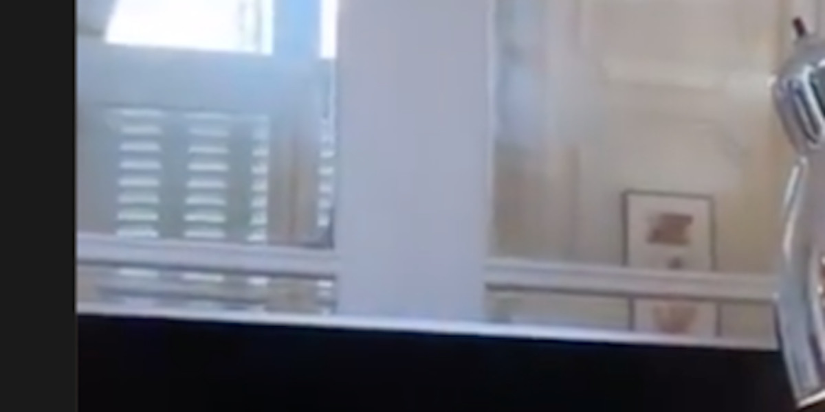 Dimitri Rassam - le mari de Charlotte Casiraghi débordé, cette photo qui en dit long