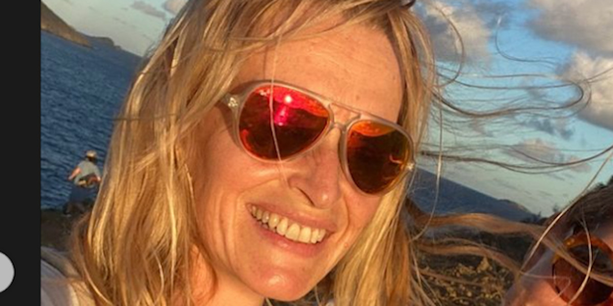 Estelle Lefébure amoureuse de Philippe Lellouche- sa méthode pour oublier l'éloignement (photo)