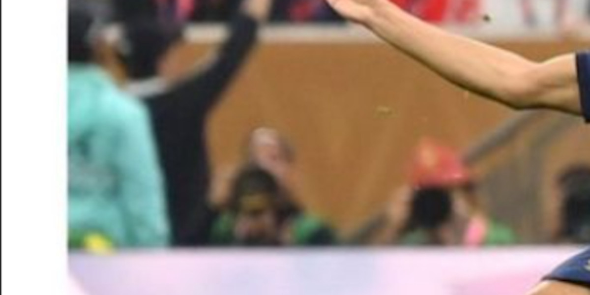 Estelle Lefébure, geste classe pour Kylian Mbappé en larmes au bras de son père (photo)