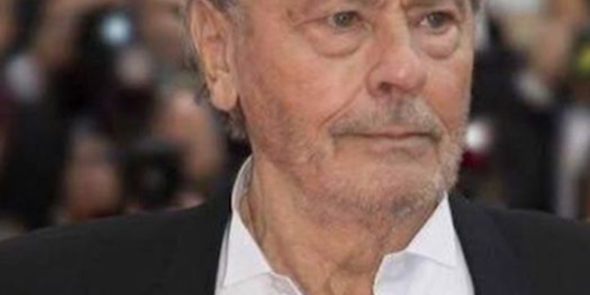Nicolas Bedos, surprenant commentaire sur Alain Delon qui a régressé