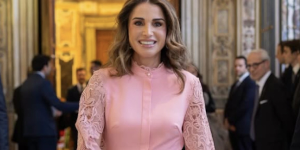 Rania de Jordanie annonce la grossesse de la princesse Iman 