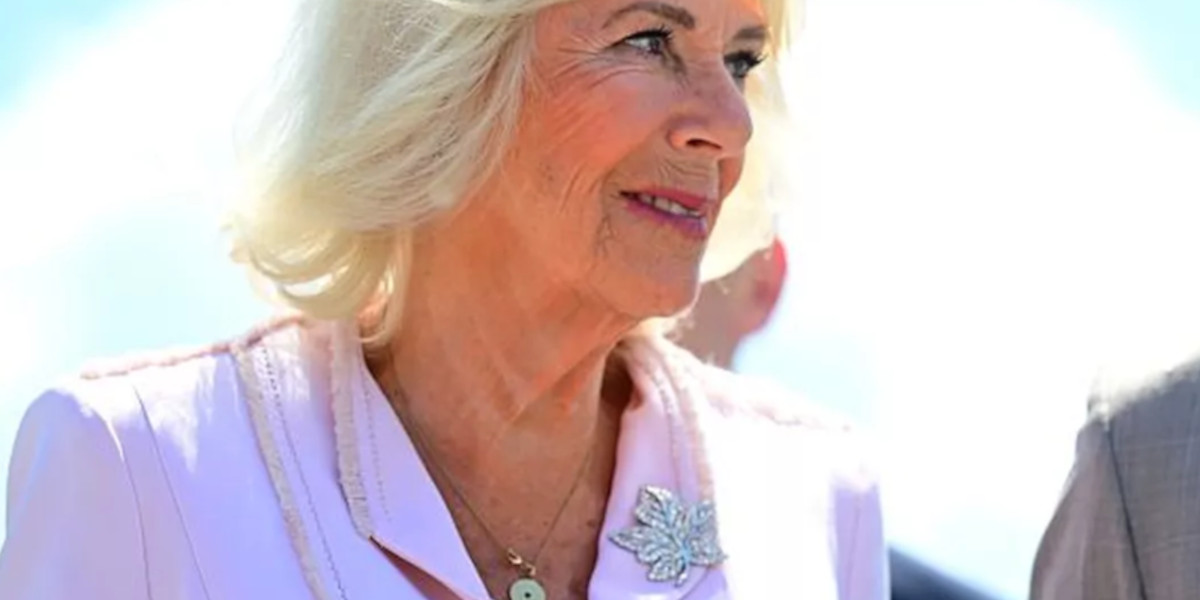 Reine Camilla au Canada : le message secret de sa broche en diamant !