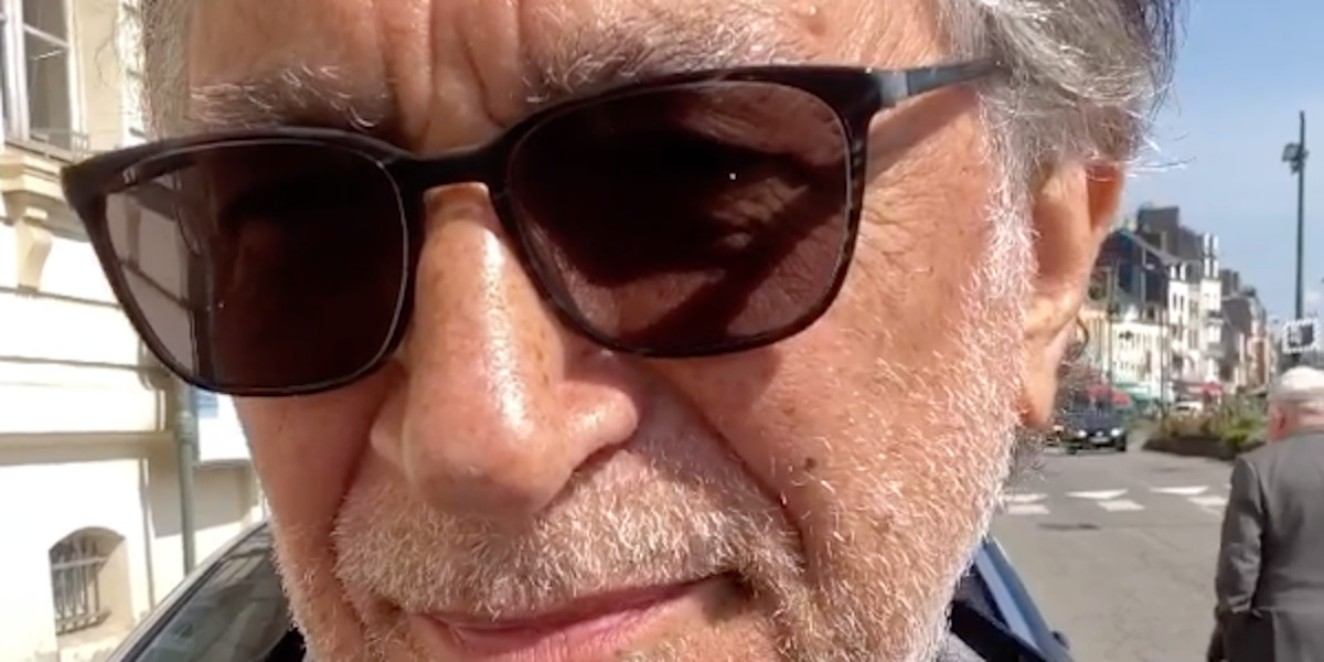 Richard Berry accusé d'abus par sa fille - spectacle annulé, menace d'un patron de théâtre