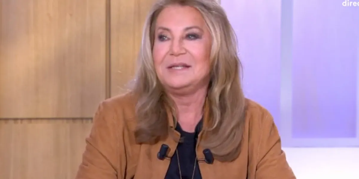 Sheila bouleversée par Nabilla Benattia, étrange comparaison dans C à Vous
