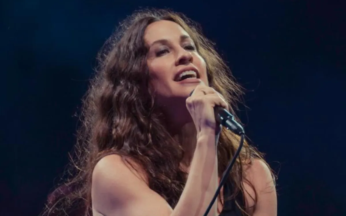Trafic de drogue ou contrat de 15 ans : l'ultimatum dénoncé par Alanis Morissette