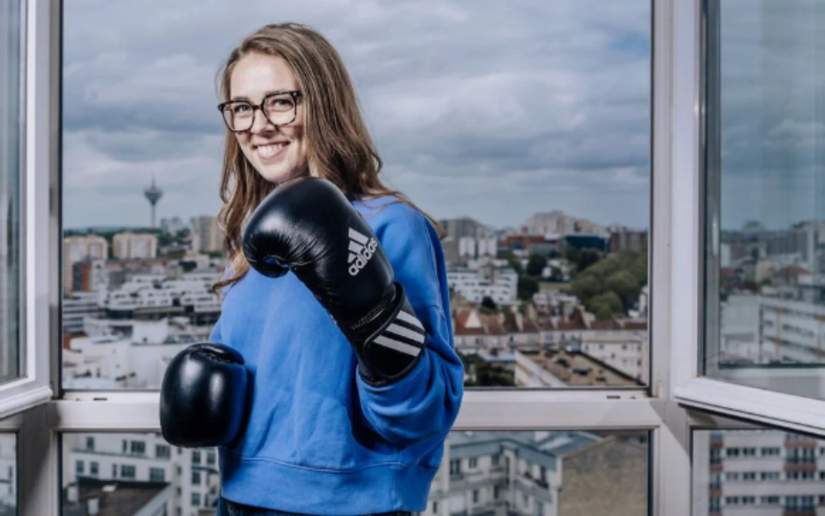 Ana Godefroy : loin de Quotidien, elle transforme sa notoriété en 33 dates à Paris
