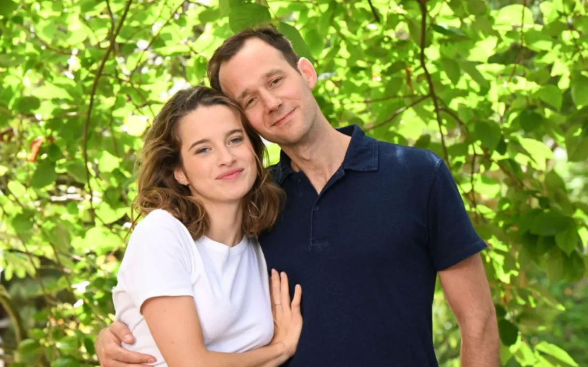 Benjamin Lavernhe bientôt papa avec Rebecca Marder : cette promesse qu'il fait déjà à leur enfant